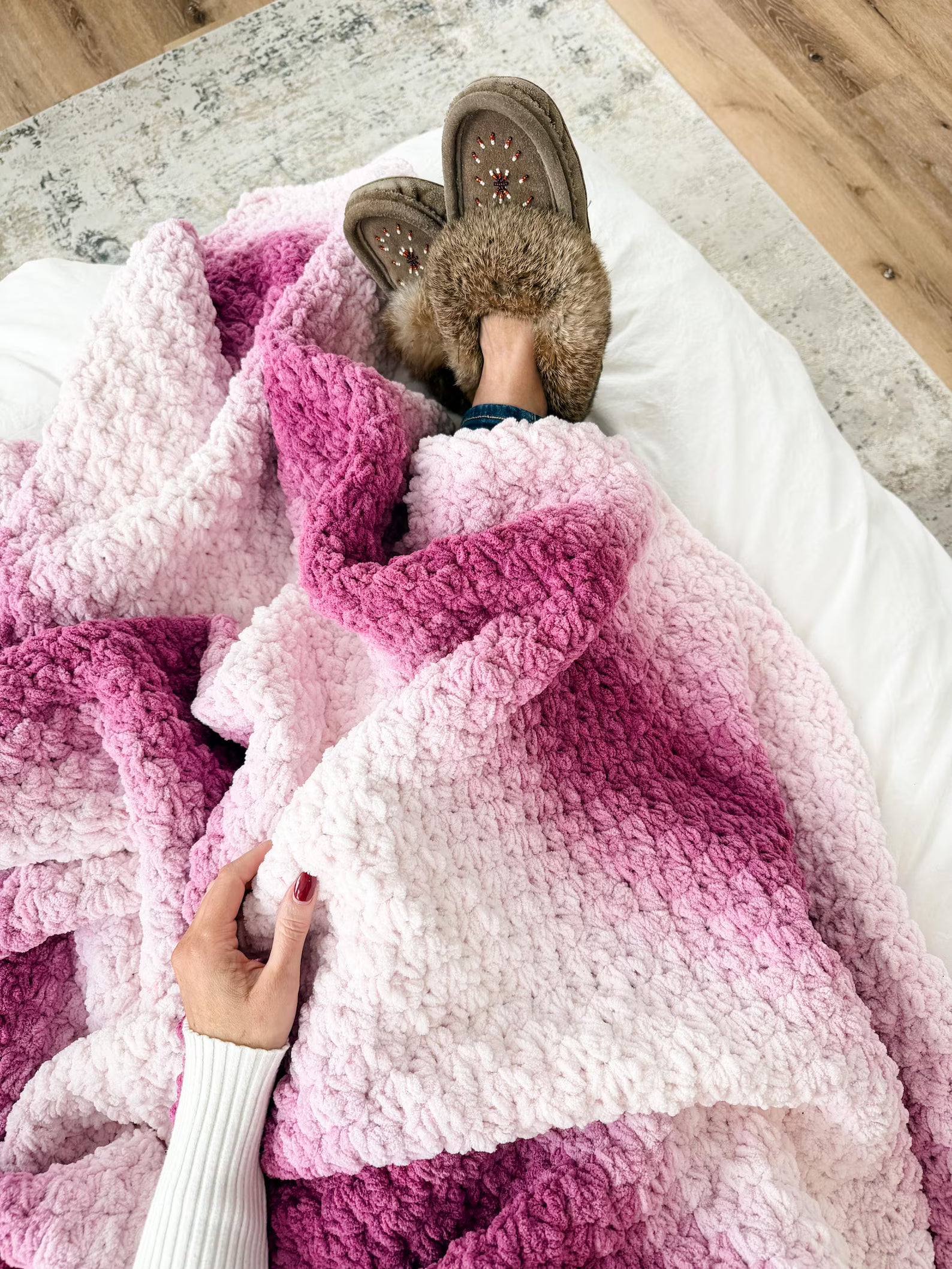 CROCHET PATTERN & VIDEO/ The 2-Day Throw Blanket, Easy Crochet Blanket, Beginner Pattern, Pdf, Quick Crochet Pattern, Chunky Blanket